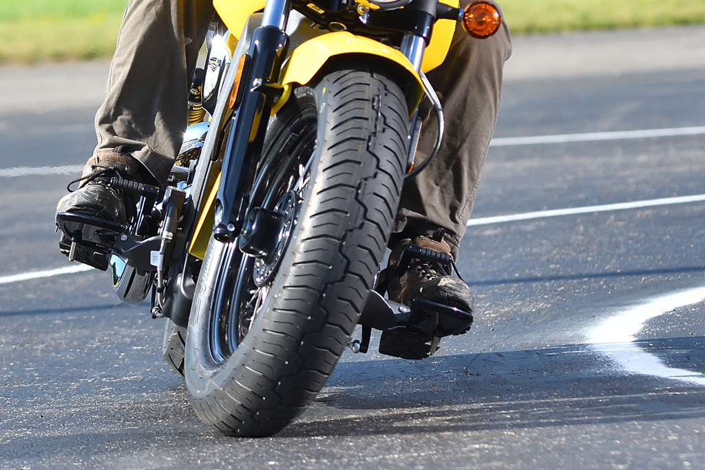KENDA Tire - K673 Kruz - 150/80-16 - Front - 71H 046731625B1F — image 2