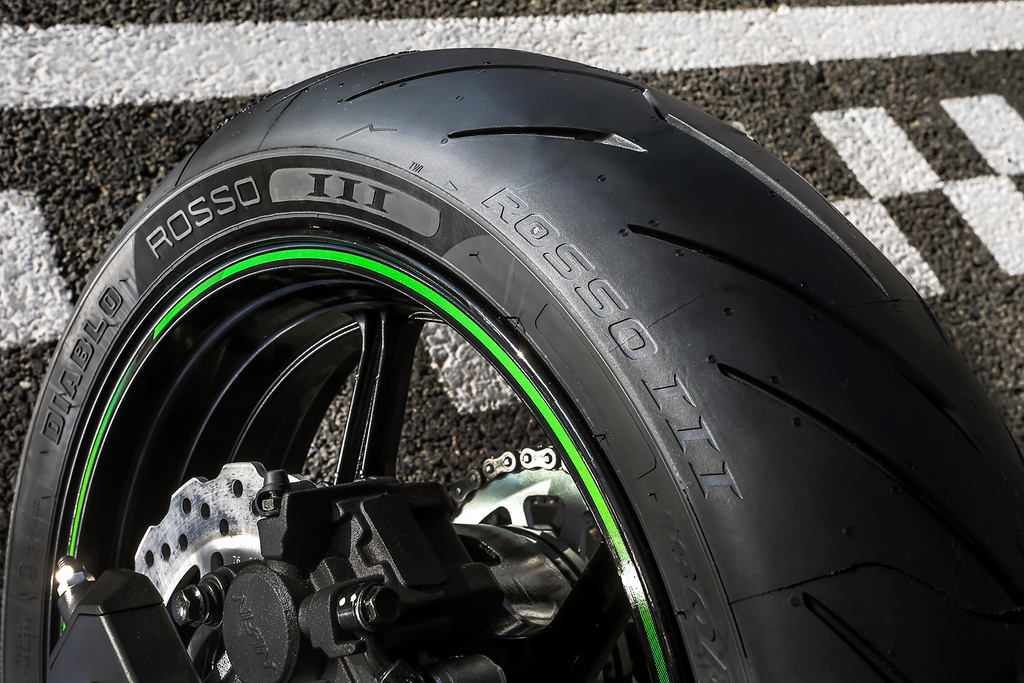 PIRELLI Tire - Diablo Rosso™ III - Front - 110/70ZR17 - (54W) 2635000 — image 4