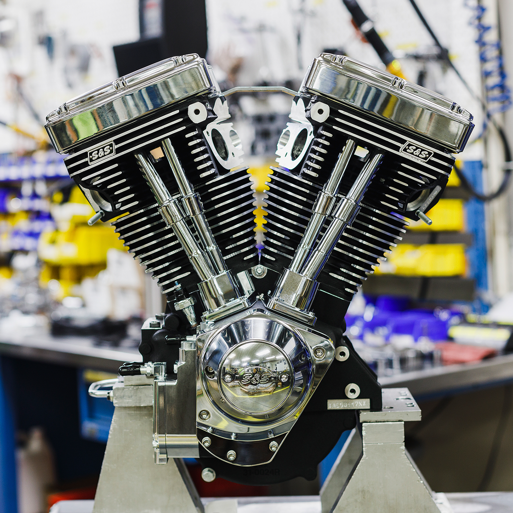 S&S CYCLE V124 Long Block Engine - Chrome/Wrinkle Black - Big Twin | Custom Chasis w/Alternator-Style Primary 310-1159 — image 7