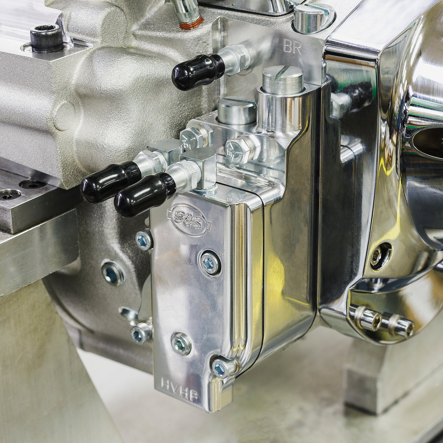 S&S CYCLE V124 Long Block Engine - Chrome/Natural - Big Twin | Custom Chasis w/Alternator-Style Primary 310-1160 — image 2