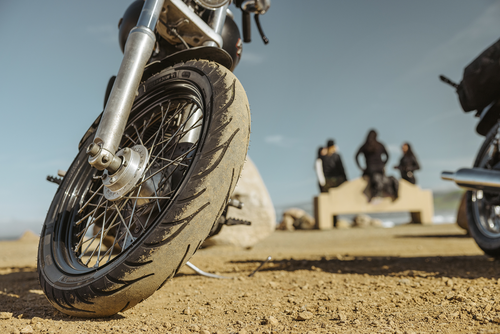MICHELIN Tire - Commander III - Rear - 150/90B15 - 74H 36264 — image 10