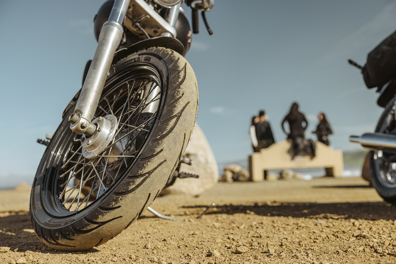 MICHELIN Tire - Commander III - Rear - 150/90B15 - 74H 36264 — image 10