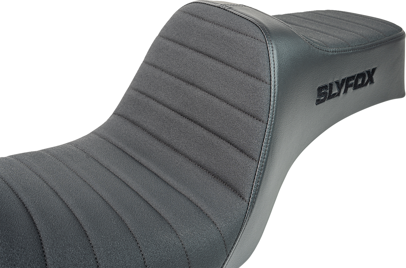 SLYFOX High Noon Seat - Vinyl - Classic Stitch - Black Logo - Dyna '06-'17 4694A-slyfox — image 3