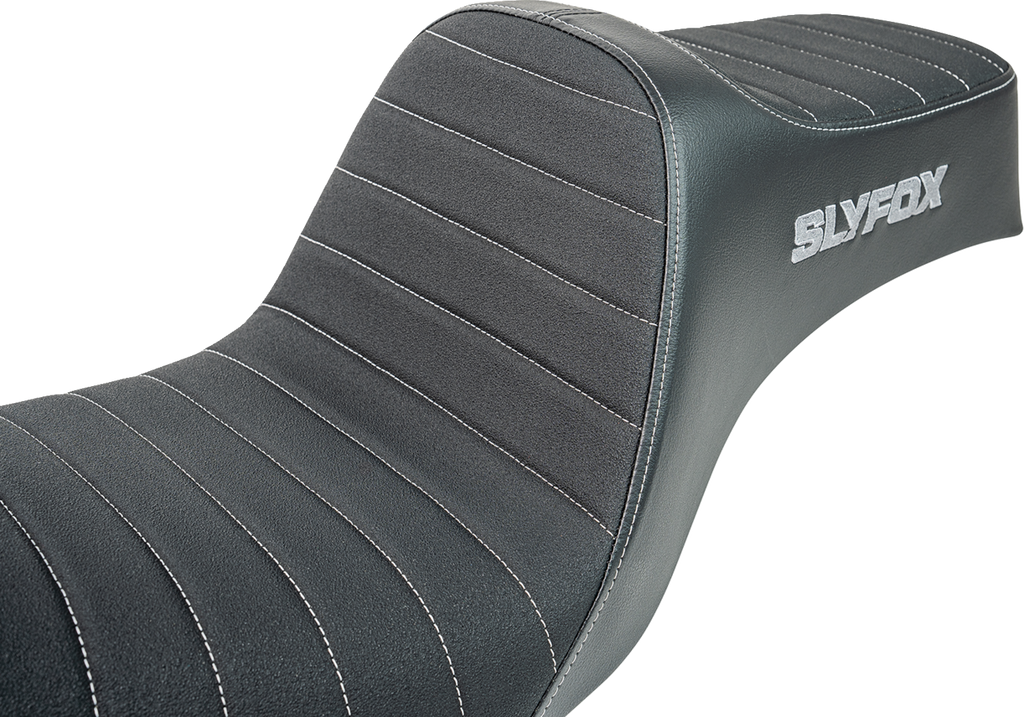 SLYFOX High Noon Seat - Vinyl - Classic Stitch - Gray Logo - Dyna '12-'16 4694B-slyfox — image 3