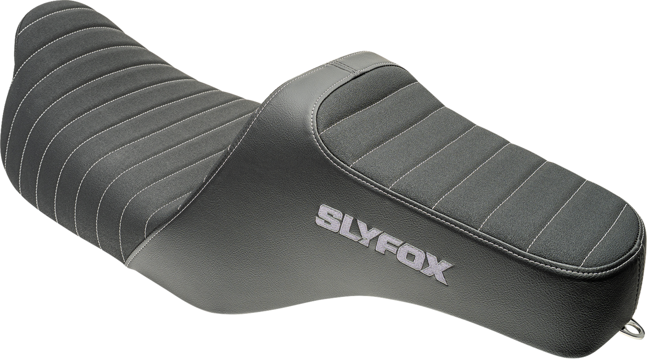 SLYFOX Highnoon Seat - Vinyl - Classic Stitch - Silver Logo - FLH/FLT '08-'24 4710B-SlyFox — image 2