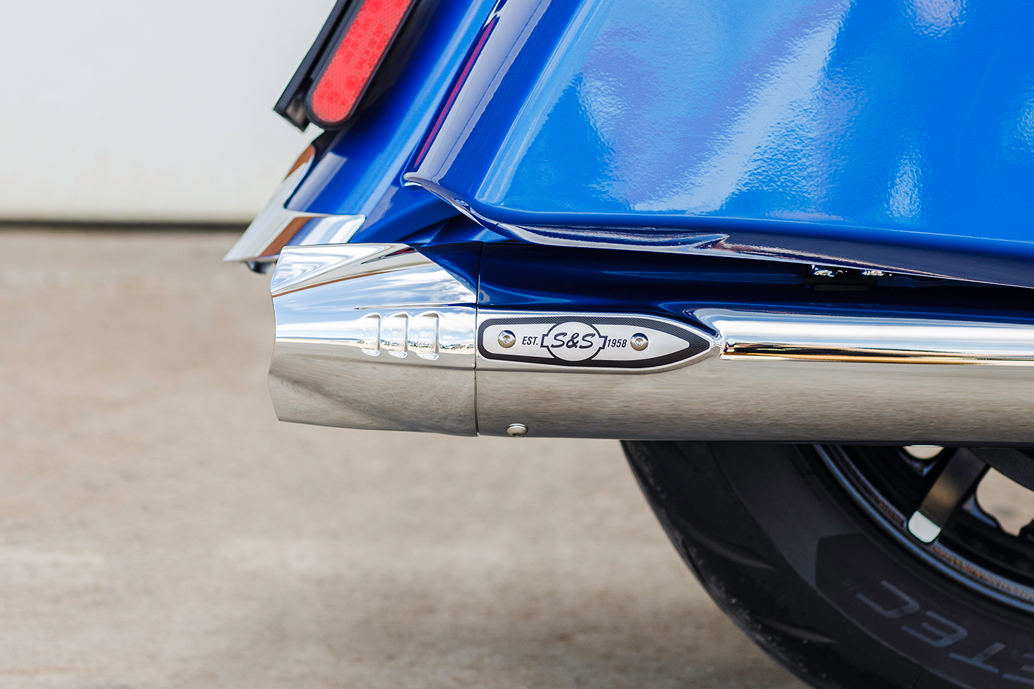 S&S CYCLE 4" Broadhead Slip-On Mufflers - Fishtail - Chrome 550-1077 — image 4