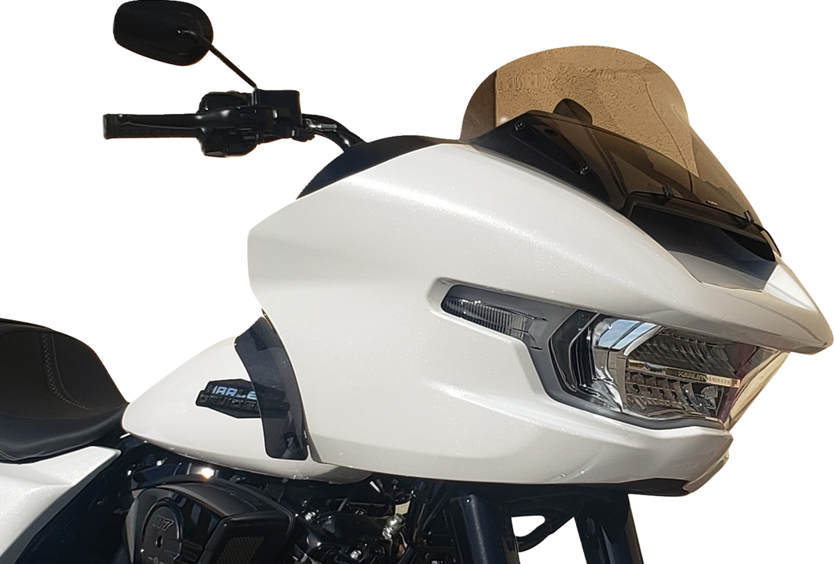WIND VEST Windshield - 10-1/2" - Light Smoke - FLTRX/SE/STSE 57-1010 — image 1