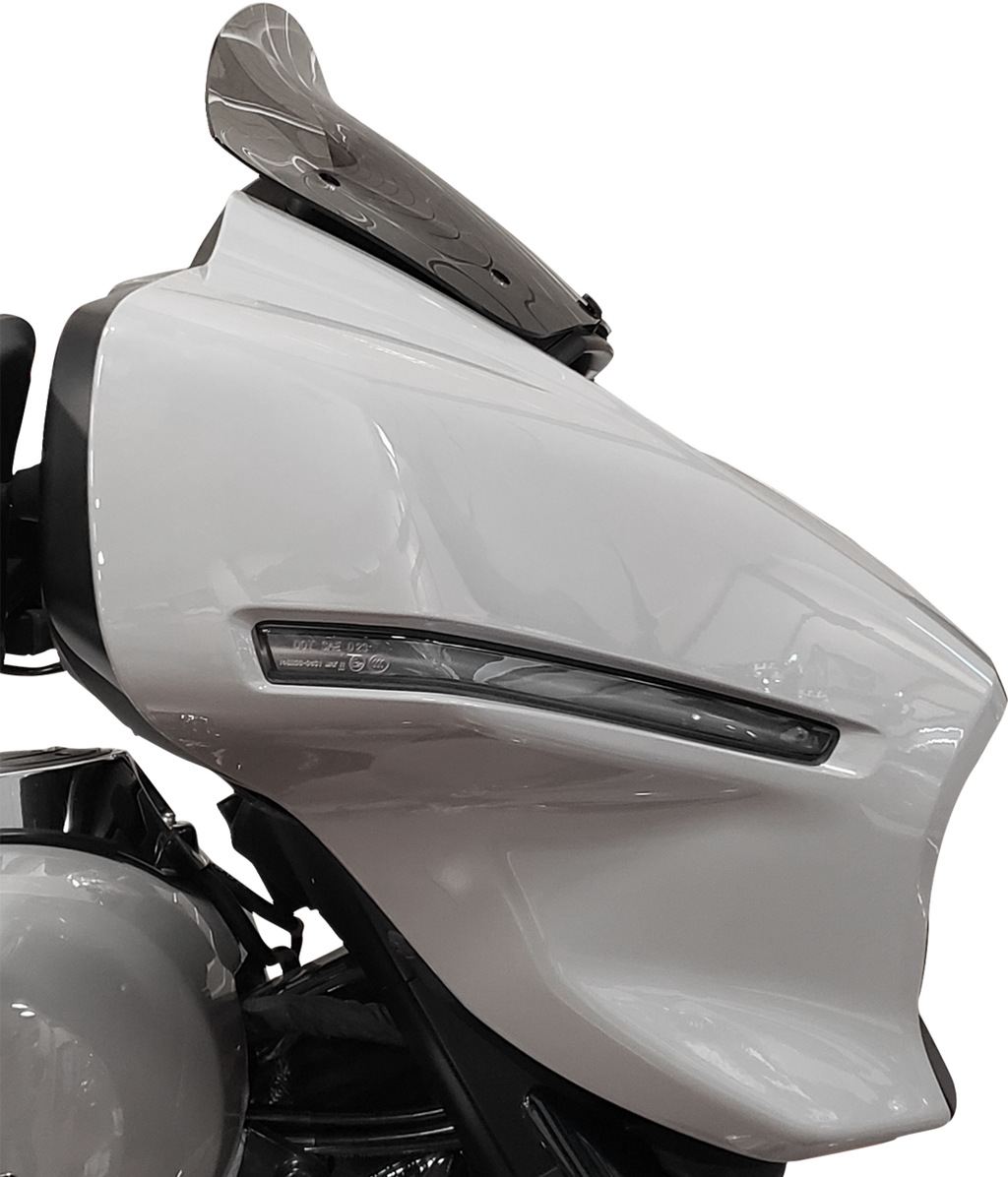 WIND VEST Windshield - 9-1/2" - Light Smoke - FLHX, FLHXSE 58-9010 — image 1