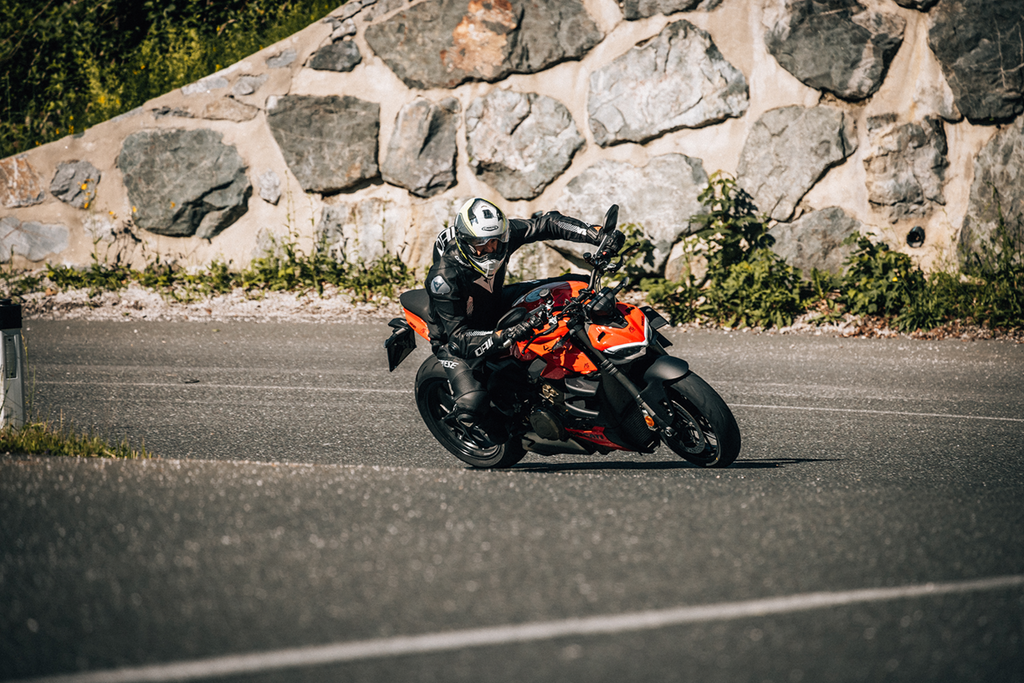 MITAS Tire - Sport Force+ EV - Rear - 160/60ZR17 - (69W) 70000079 — image 3