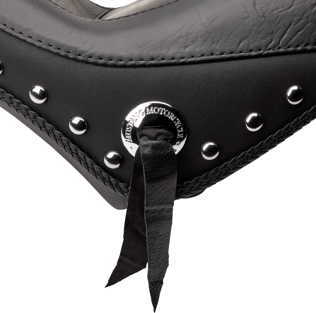 MUSTANG Original Studded Seat - Softail '00-'05 75076 — image 2