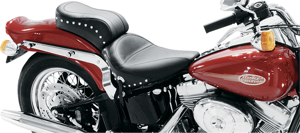 MUSTANG Original Studded Seat - Softail '00-'05 75076 — image 3