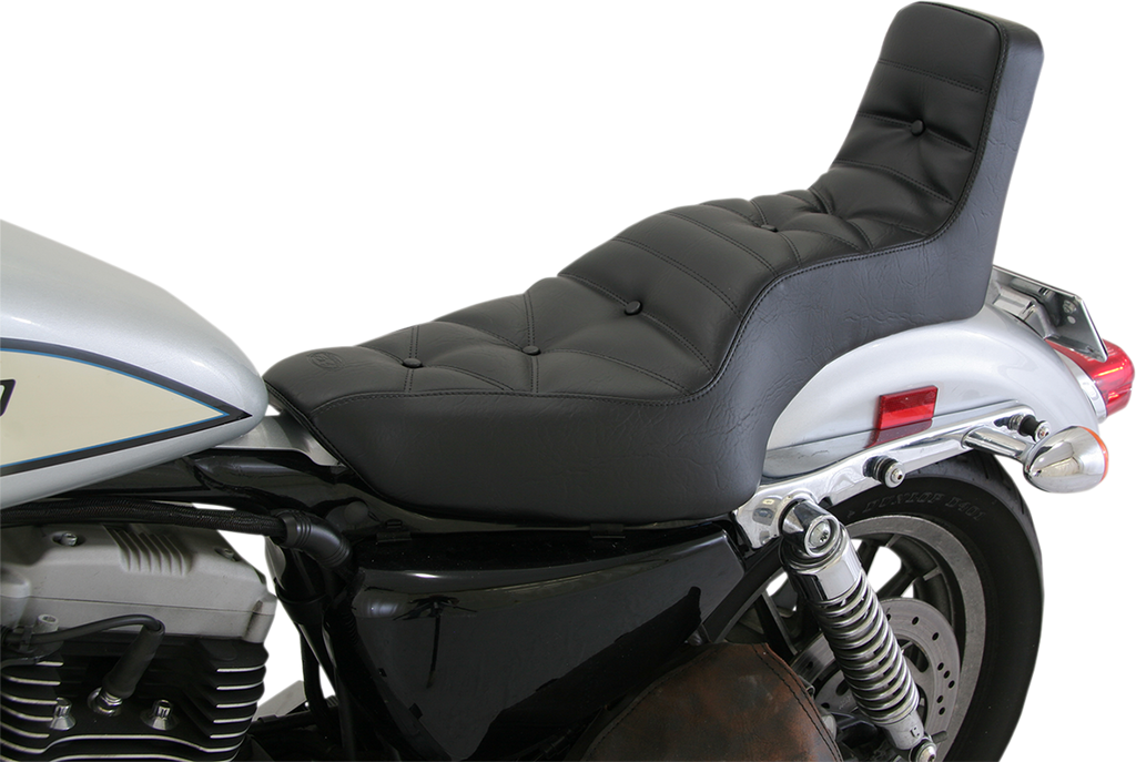 MUSTANG Throwback™ Seat - Sportster '04-'21 75126 — image 2