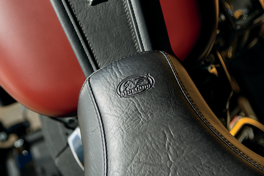 MUSTANG Max Profile Solo Touring Seat - without Driver Backrest - Black - Original - FLHC/FLDE 75880 — image 2