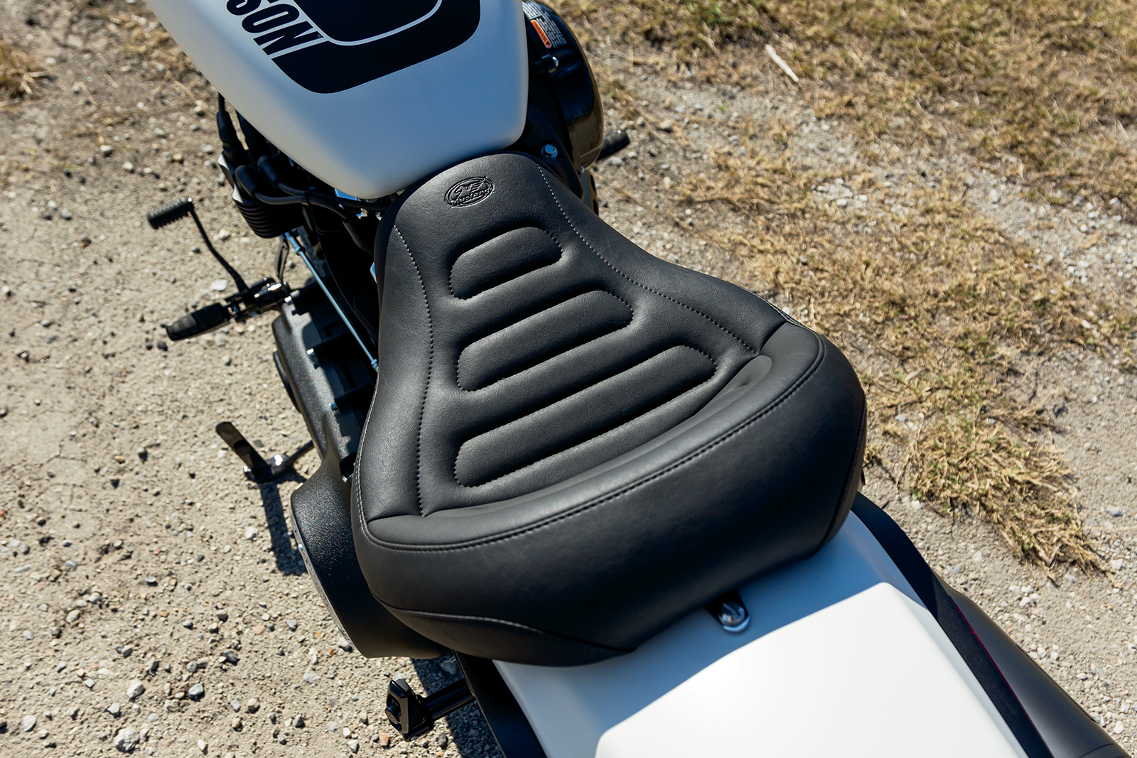 MUSTANG Max Profile Solo Touring Seat - without Driver Backrest - Black - Trapezoid Stitch - FXFB/FXFBS 75887 — image 2