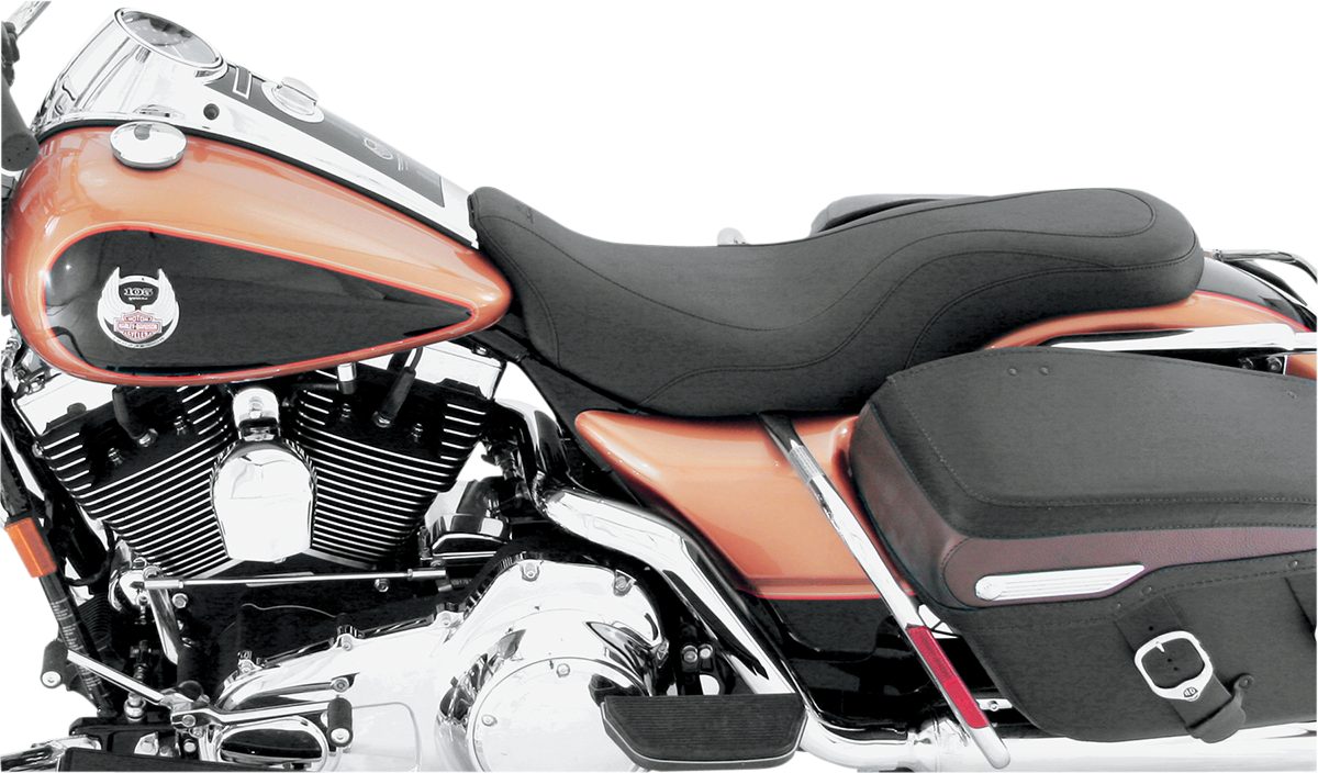 MUSTANG Day Tripper Seat - FLH/FLT '08-'25 76025 — image 3