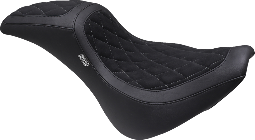 MUSTANG Signature Series Fastback™ - Vinyl/Alcantara® - Diamond Stitch w/ Gun Metal Thread - FX '18-'25 76321GM — image 1
