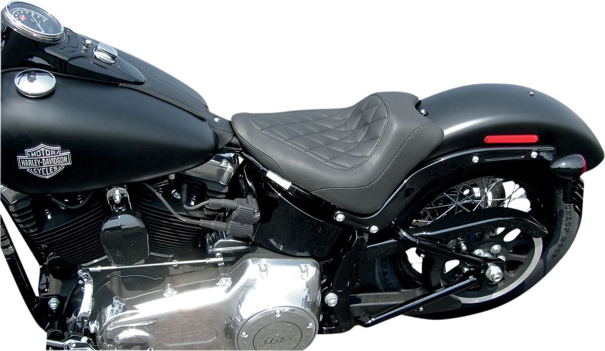MUSTANG Seat - Wide Tripper™ Solo - without Backrest - Diamond - Black 76762 — image 2