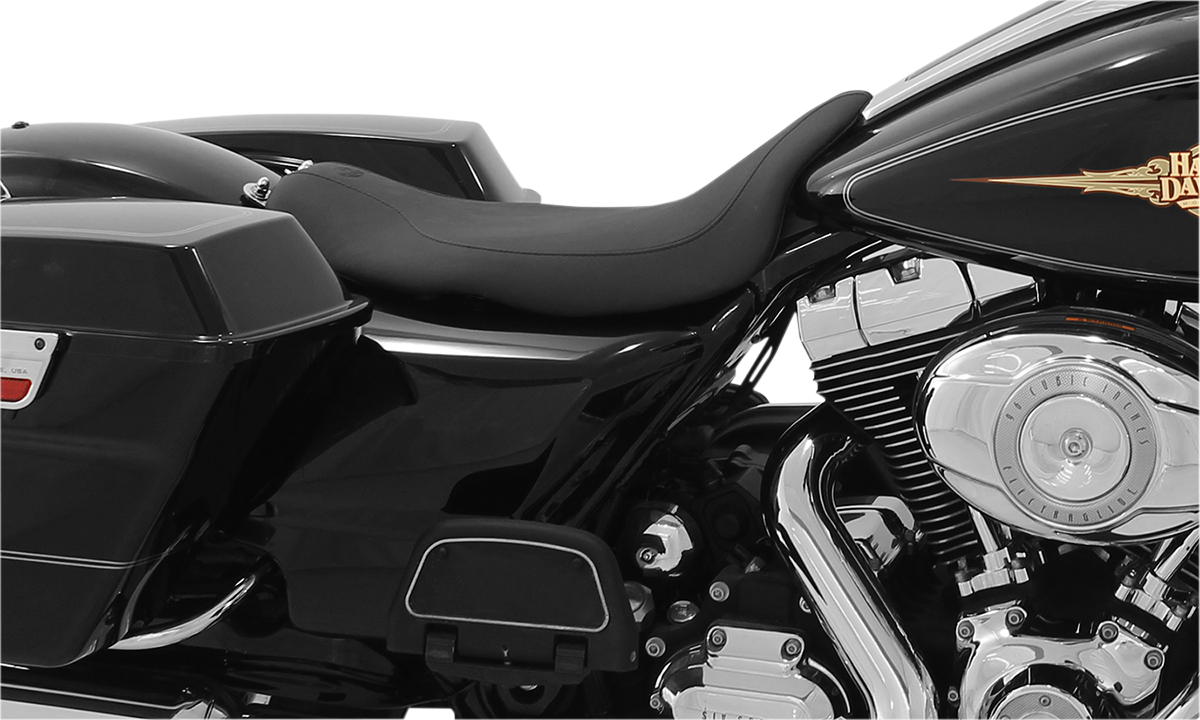 MUSTANG Runaround Solo Seat - Black - FL '08-'25 76869 — image 3