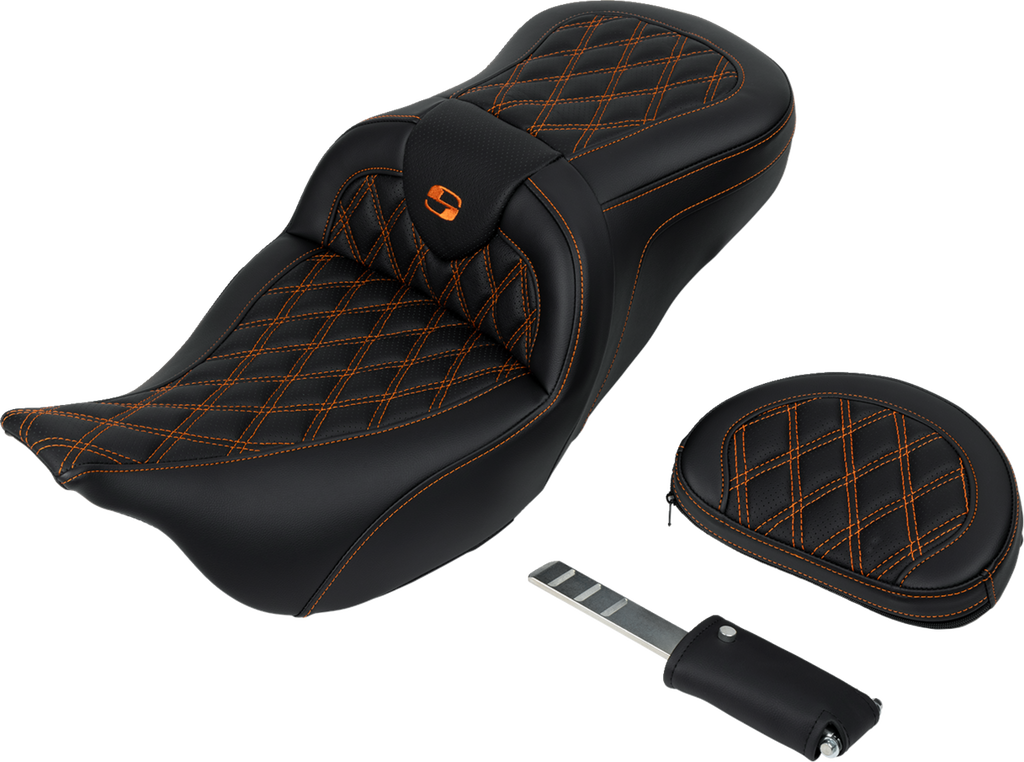SADDLEMEN Roadsofa™ Seat - with Backrest - Orange Stitch - FL '08-'23 808-07B-182B3 — image 4