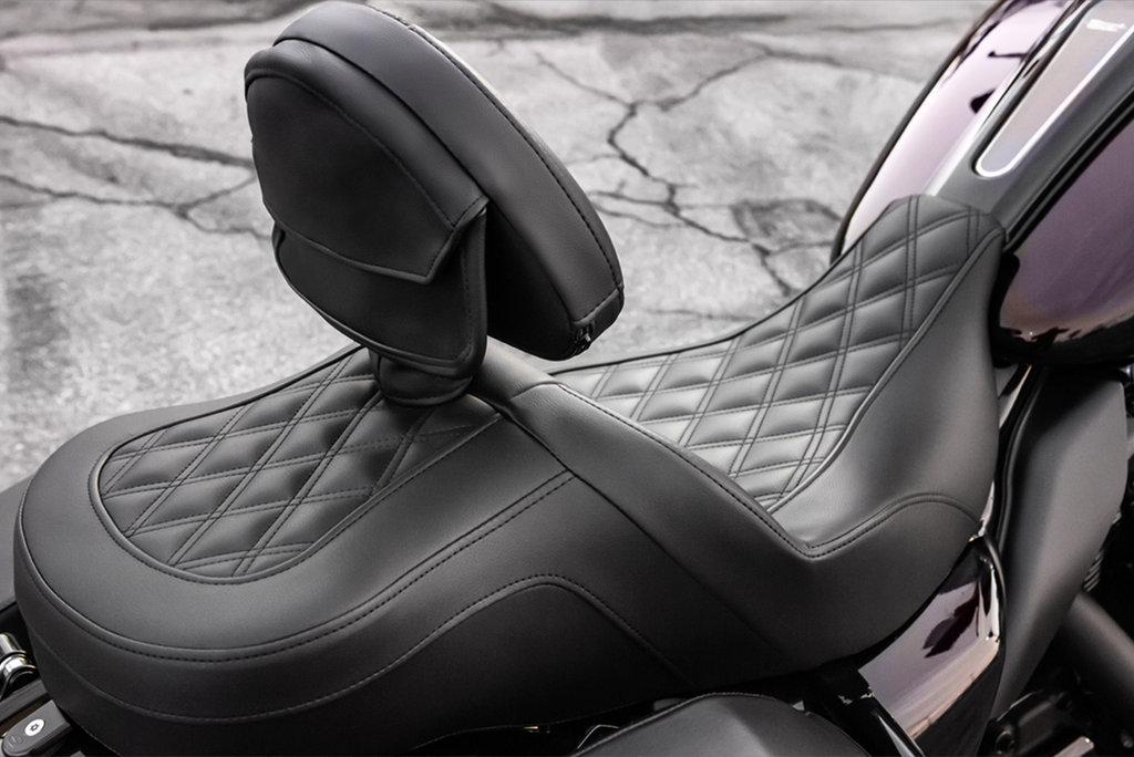 SADDLEMEN Roadsofa™ Seat - with Backrest - Full Lattice Stitch - Heated - FLH/FLT '08-'25 808-07B-182BRHC — image 2