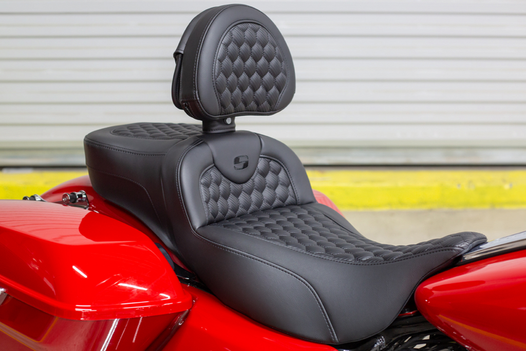 SADDLEMEN RoadSofa™ Seat - Honeycomb - with Backrest - Extended Reach - Heated - FL '08-'23 808-07B-190BRHC — image 3