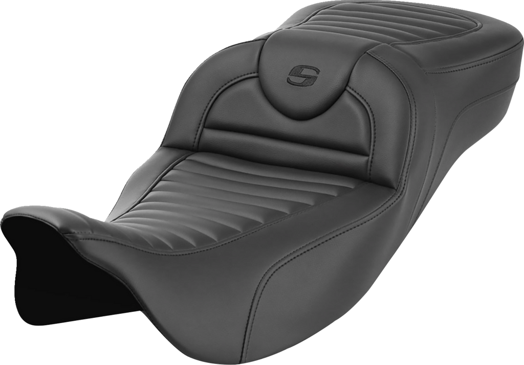 SADDLEMEN Roadsofa™ Extended Reach Seat - without Backrest - Tuck-n-Roll - Carbon Fiber - FL '08-'24 808-07B-20500 — image 3