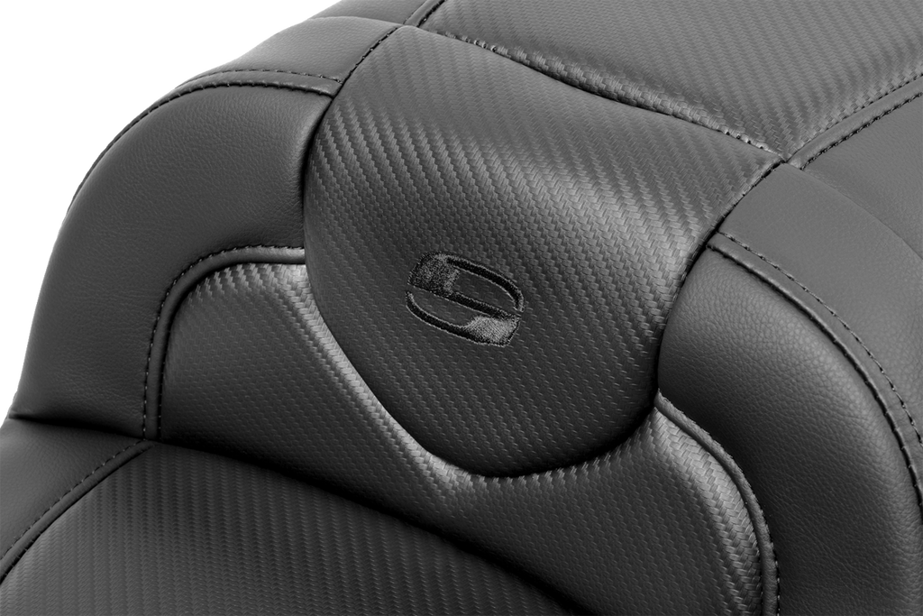 SADDLEMEN Roadsofa™ Extended Reach Seat - with Backrest - Carbon Fiber - FLTR/FLHX '23-'24 823-07-186B0 — image 6