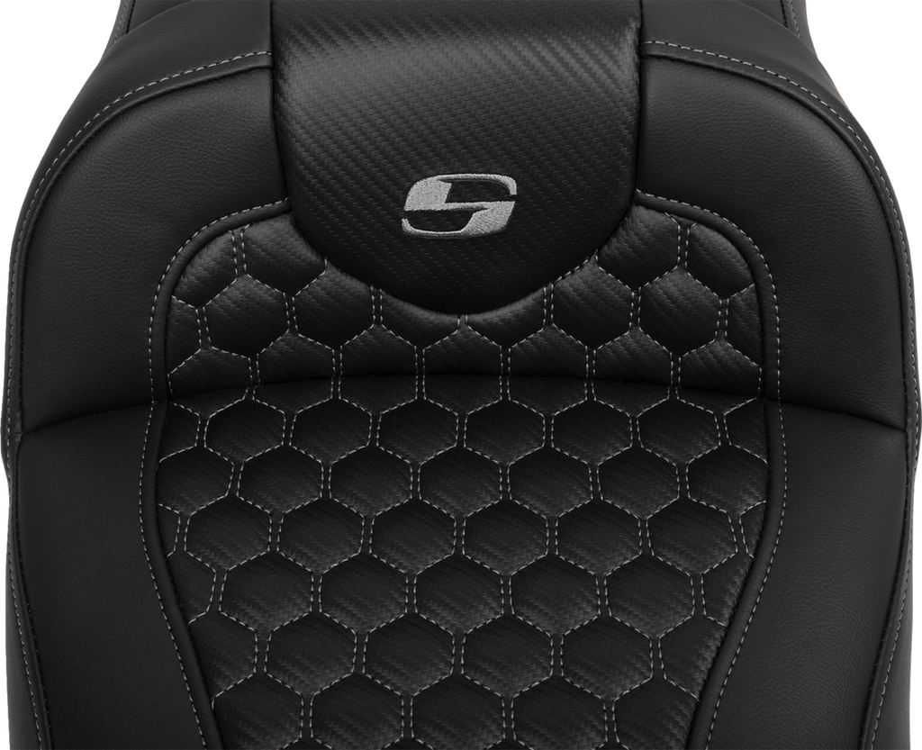 SADDLEMEN Roadsofa™ Extended Reach Seat - with Backrest - Honeycomb - Dark Gray Stitch - FLTR/FLHX '23-'24 823-07-190B2 — image 4