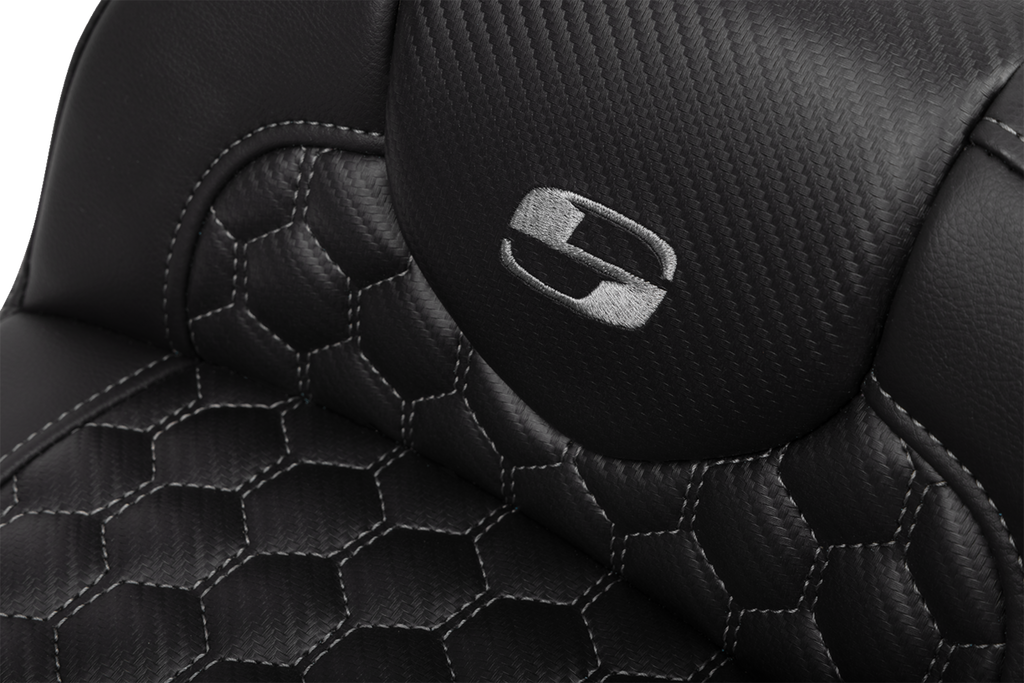 SADDLEMEN Roadsofa™ Extended Reach Seat - with Backrest - Honeycomb - Dark Gray Stitch - FLTR/FLHX '23-'24 823-07-190B2 — image 5