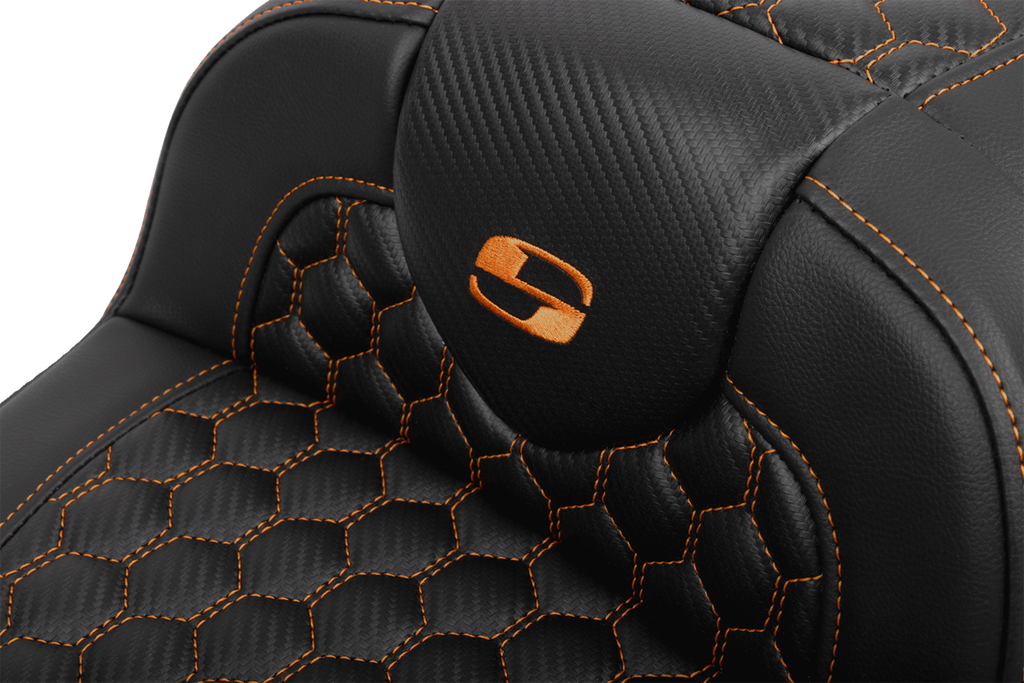 SADDLEMEN Roadsofa™ Extended Reach Seat - with Backrest - Honeycomb - Orange Stitch - FLTR/FLHX '23-'24 823-07-190B3 — image 4