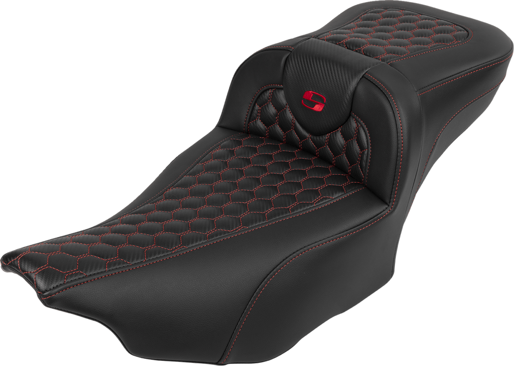 SADDLEMEN Roadsofa™ Extended Reach Seat - with Backrest - Honeycomb - Red Stitch - FLTR/FLHX '23-'24 823-07-190B4 — image 2