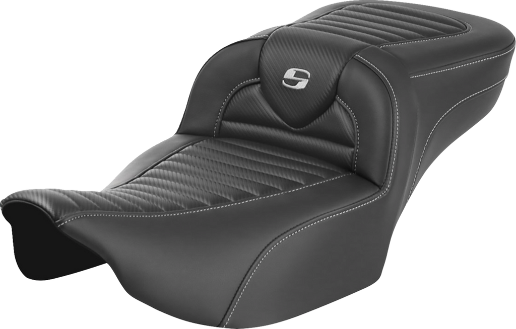 SADDLEMEN Roadsofa™ Extended Reach Seat - without Backrest - Tuck-n-Roll - Carbon Fiber - FLTR/FLHX '23-'24 823-07-20500 — image 1