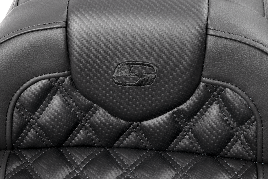 SADDLEMEN RoadSofa™ Seat - without Backrest - Carbon Fiber - Lattice Stitch - FLTR/FLHX '23-'24 823-07-20600 — image 3
