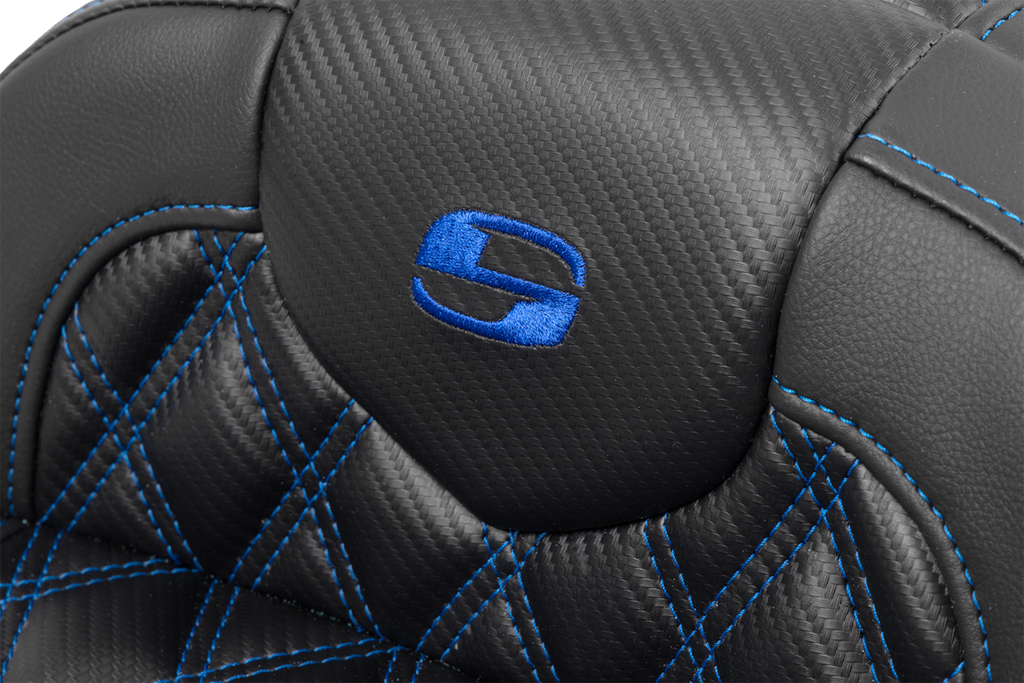 SADDLEMEN RoadSofa™ Seat - without Backrest - Carbon Fiber - Lattice Stitch - Blue Stitch - FLTR/FLHX '23-'24 823-07-20601 — image 2
