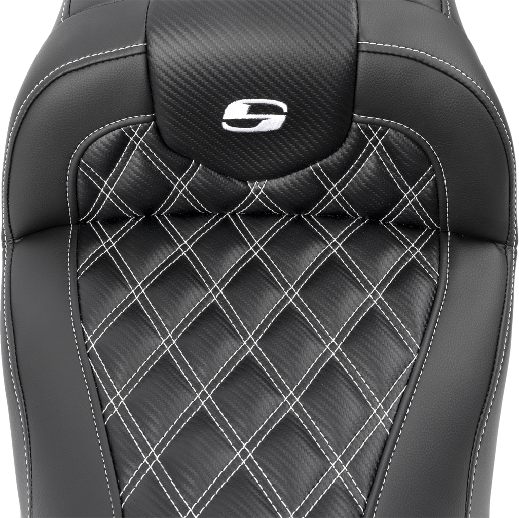 SADDLEMEN RoadSofa™ Seat - without Backrest - Carbon Fiber - Lattice Stitch - White Stitch - FLTR/FLHX '23-'24 823-07-20606 — image 2