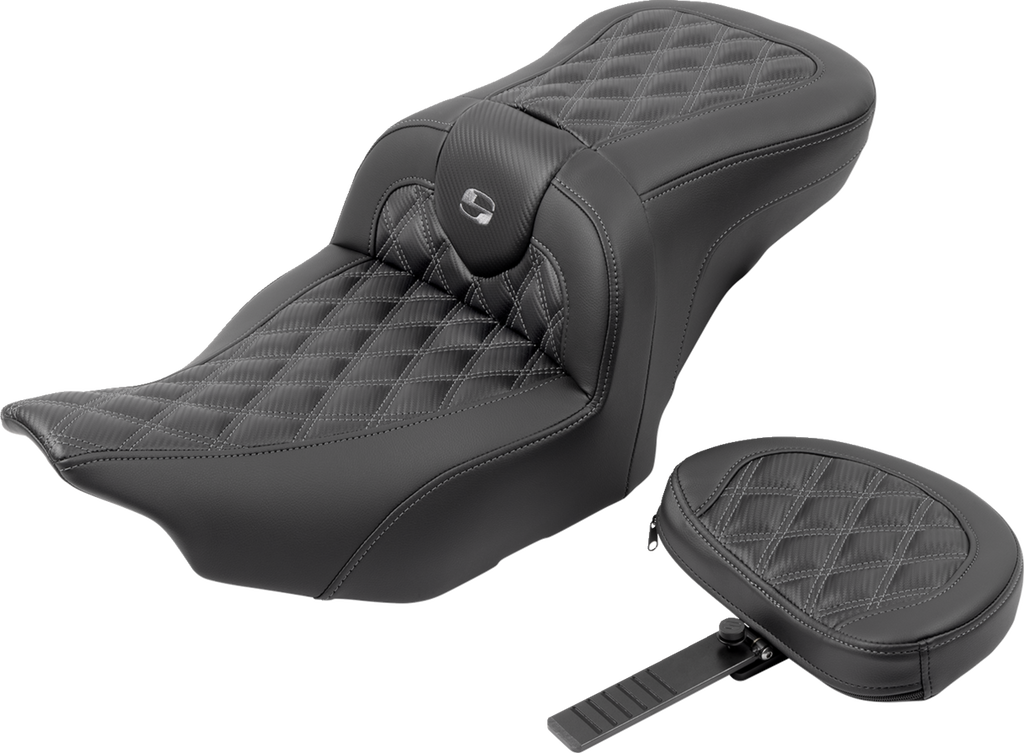 SADDLEMEN RoadSofa™ Seat - with Backrest - Carbon Fiber - Lattice Stitch - Gray Stitch - FLTR/FLHX '23-'24 823-07-206B2 — image 3