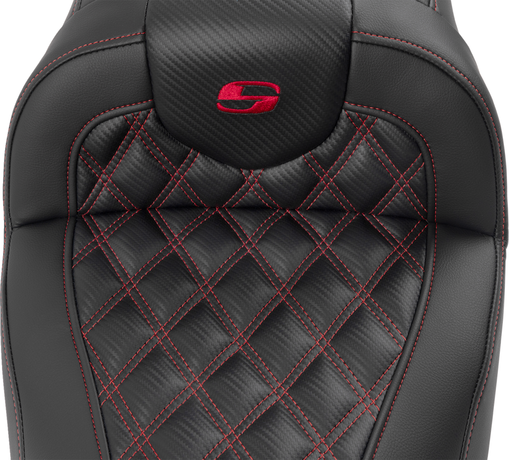SADDLEMEN RoadSofa™ Seat - with Backrest - Carbon Fiber - Lattice Stitch - Red Stitch - FLTR/FLHX '23-'24 823-07-206B4 — image 6