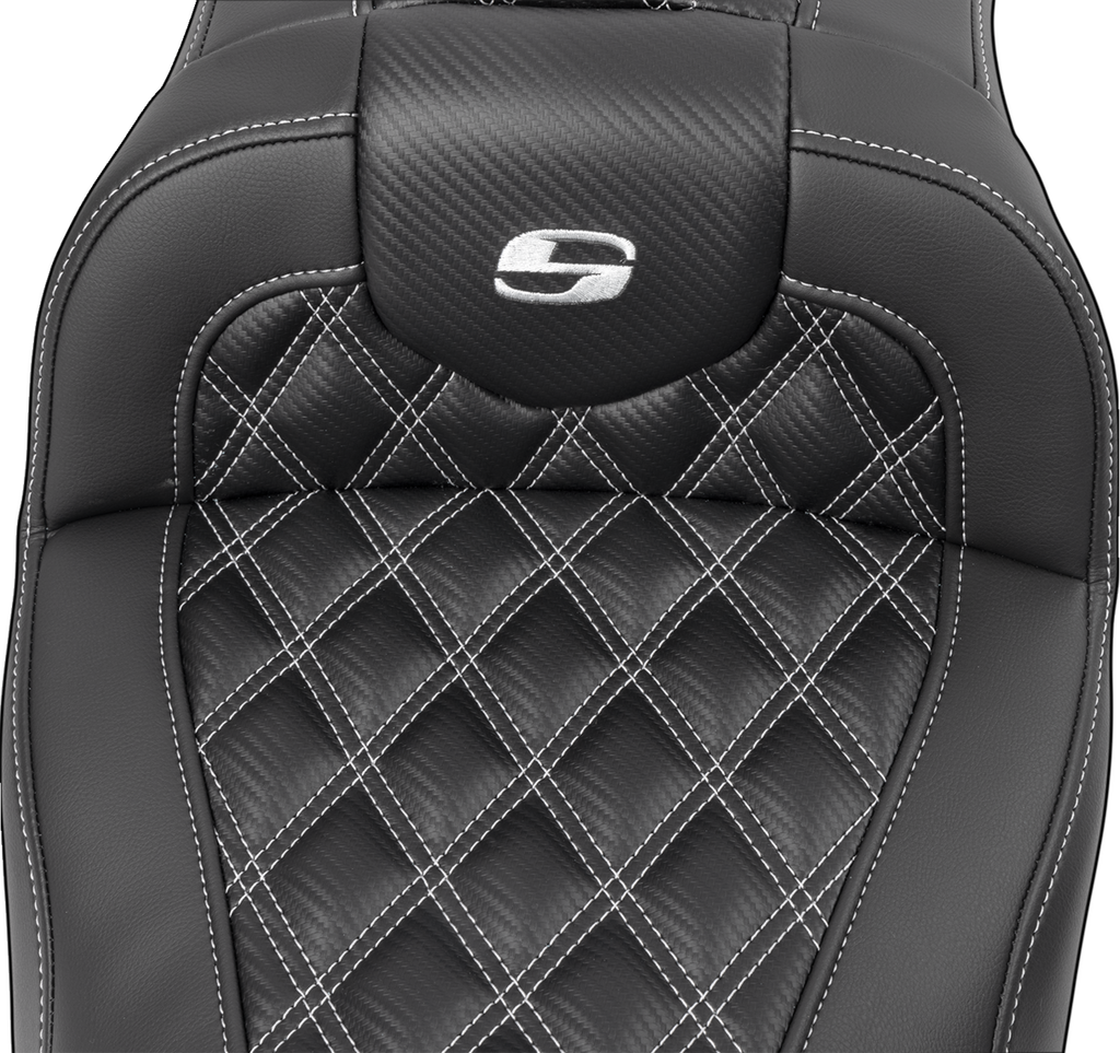 SADDLEMEN RoadSofa™ Seat - with Backrest - Carbon Fiber - Lattice Stitch - Silver Stitch - FLTR/FLHX '23-'24 823-07-206B5 — image 2