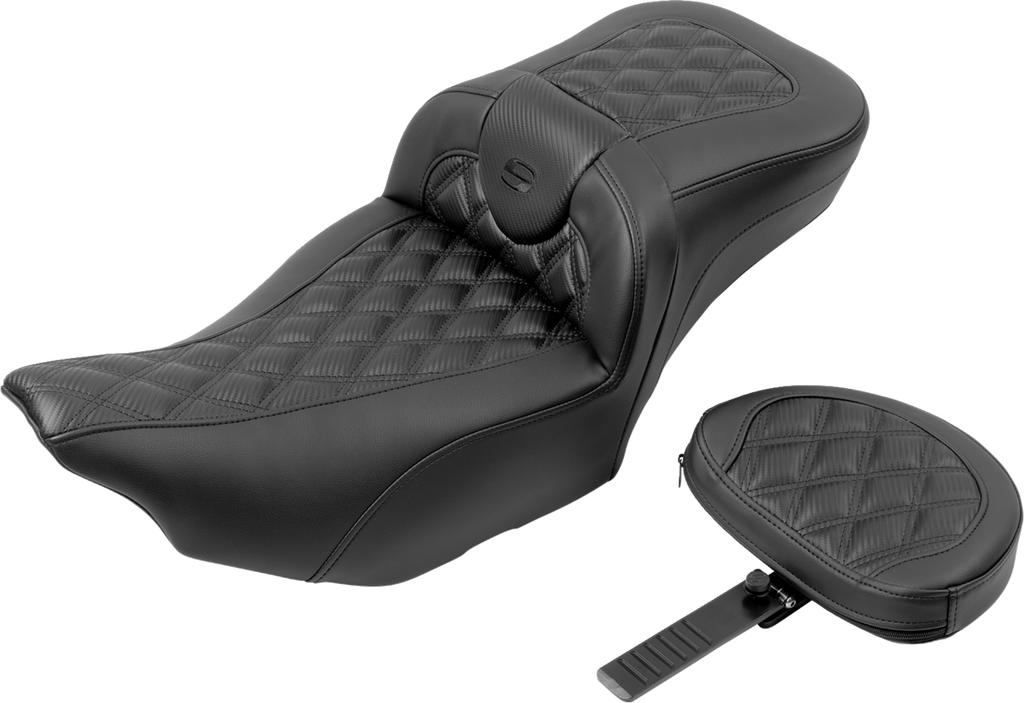 SADDLEMEN Roadsofa™ Extended Reach Seat - with Backrest - Carbon Fiber - Lattice Stitch - FLTR/FLHX '23-'24 823-07-207B0 — image 2