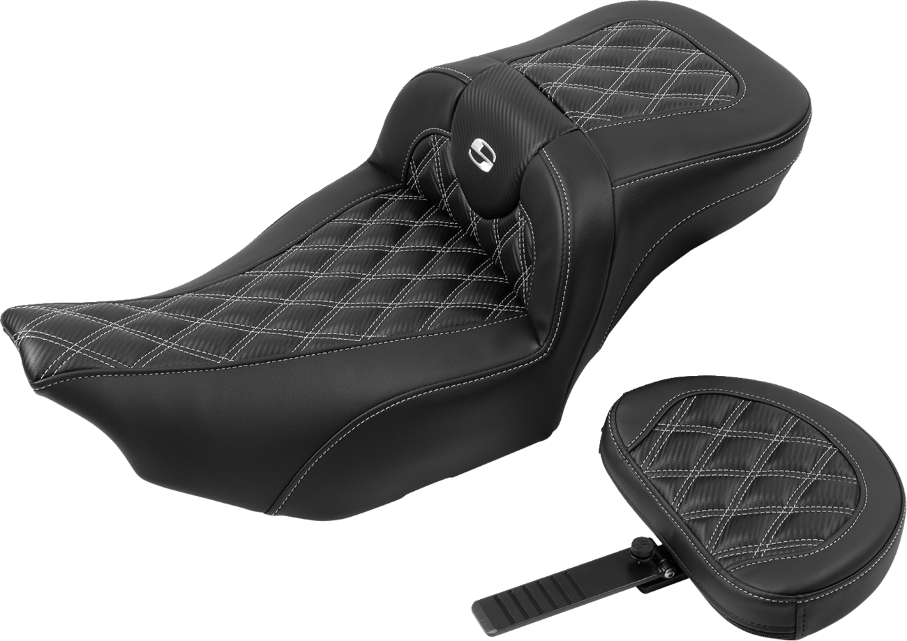 SADDLEMEN Roadsofa™ Extended Reach Seat - with Backrest - Lattice Stitch - Silver Stitch - FLTR/FLHX '23-'24 823-07-207B5 — image 2