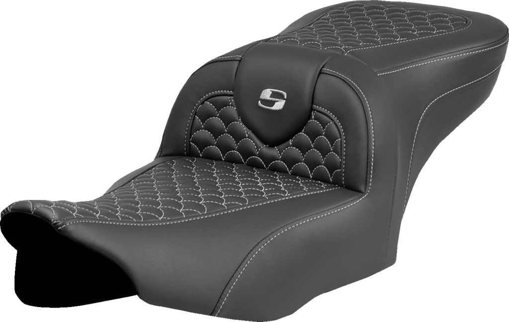 SADDLEMEN Roadsofa™ Seat - Dragon Scale Stitch - Silver Stitch - w/o Backrest - FLTR/FLHX '23-'24 823-07-20805 — image 1