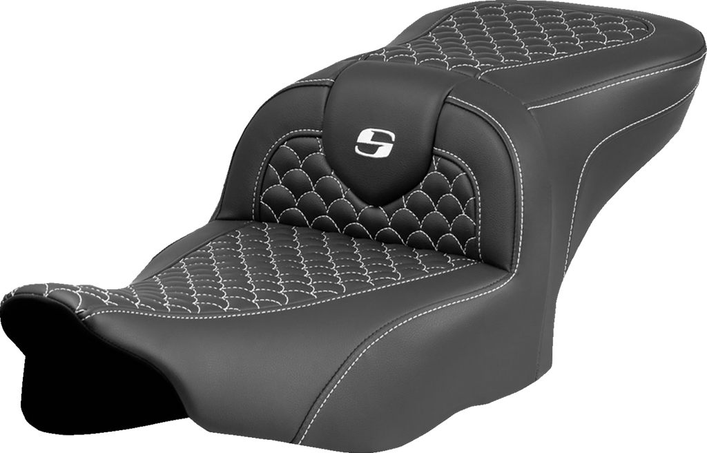 SADDLEMEN Roadsofa™ Seat - Dragon Scale Stitch - White Stitch - w/o Backrest - FLTR/FLHX '23-'24 823-07-20806 — image 1