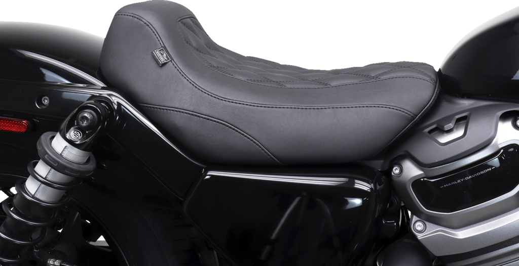 MUSTANG Tripper™ Solo Seat - Double Diamond - Nightster '22-'25 83100 — image 3