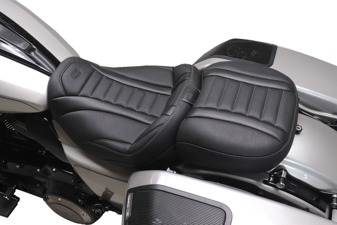MUSTANG Deluxe Passenger Seat - Wide - Gunmetal Stitch - FLT/FLH '23-'25 88420GM — image 3