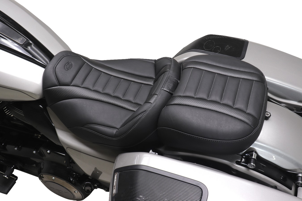 MUSTANG Deluxe Touring Solo Seat - w/ Backrest - Gunmetal Stitch - FLT/FLH '23-'25 89401GM — image 4
