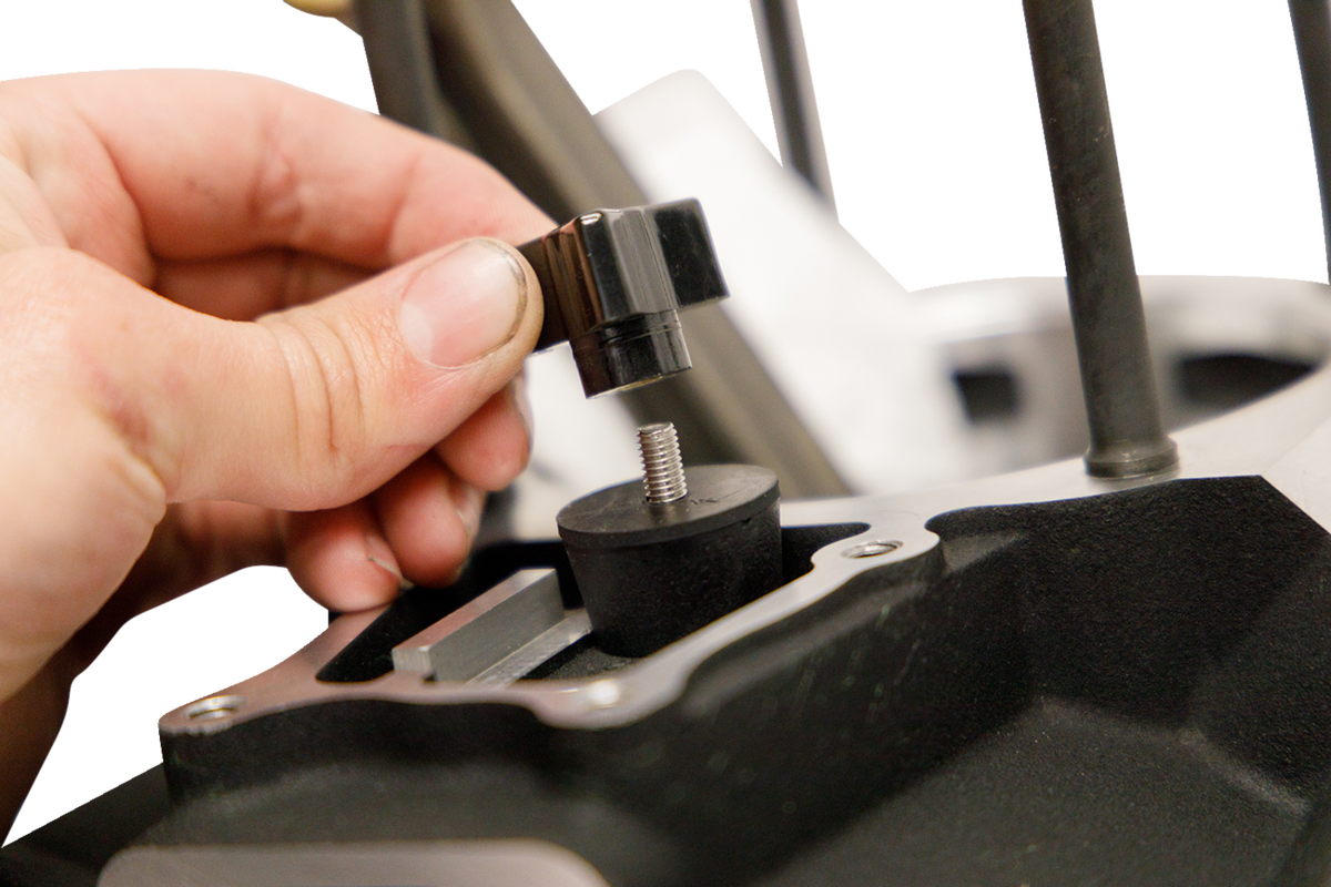 FEULING PARTS Tester - Engine Case/Piston Cooling/Jet Pressure - M8/Twin Cam 9072 — image 9