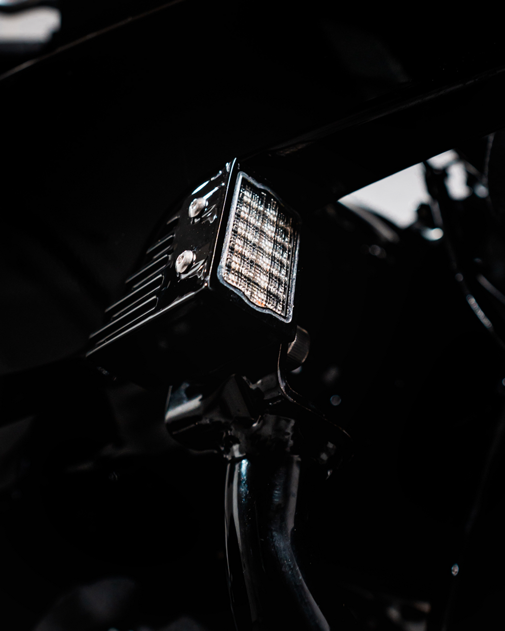 CUSTOM DYNAMICS LED Turn Signals - Front - Gloss Black CD-LRST-FTS-B — image 2