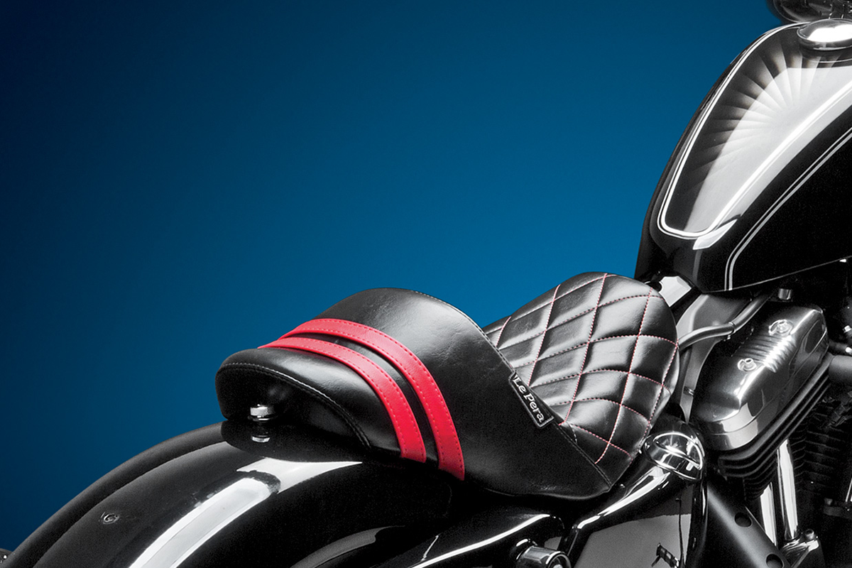 LE PERA Stubs Spoiler Seat - Diamond - Black w/ Red Stripes - XL '04-'23 LK-416DMRED — image 4