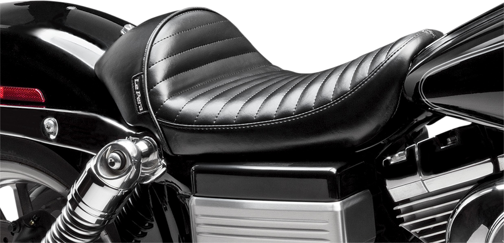LE PERA Stubs Cafe Seat - Pleated - Black - FXD '06-'17 LK-421PT — image 1