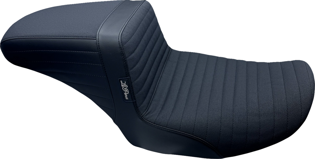 LE PERA Kickflip Seat - Pleated w/ Gripp Tape - FLH/FLT '23-'25 LV-597PTGP — image 1